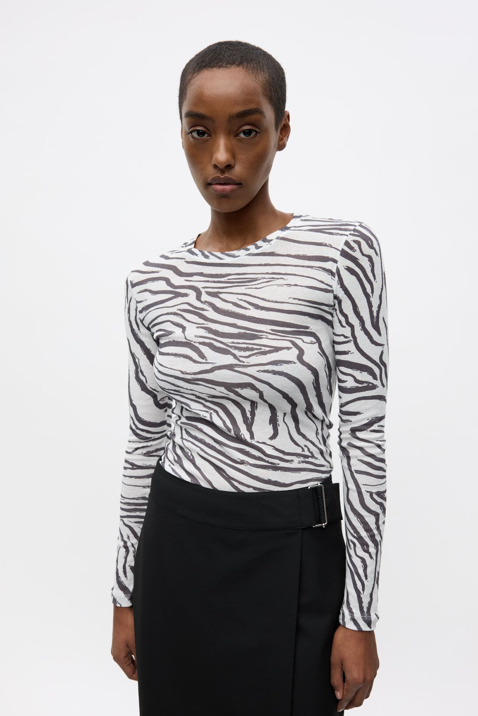 ENVELDA LS TEE AOP 5328 Washed Zebra