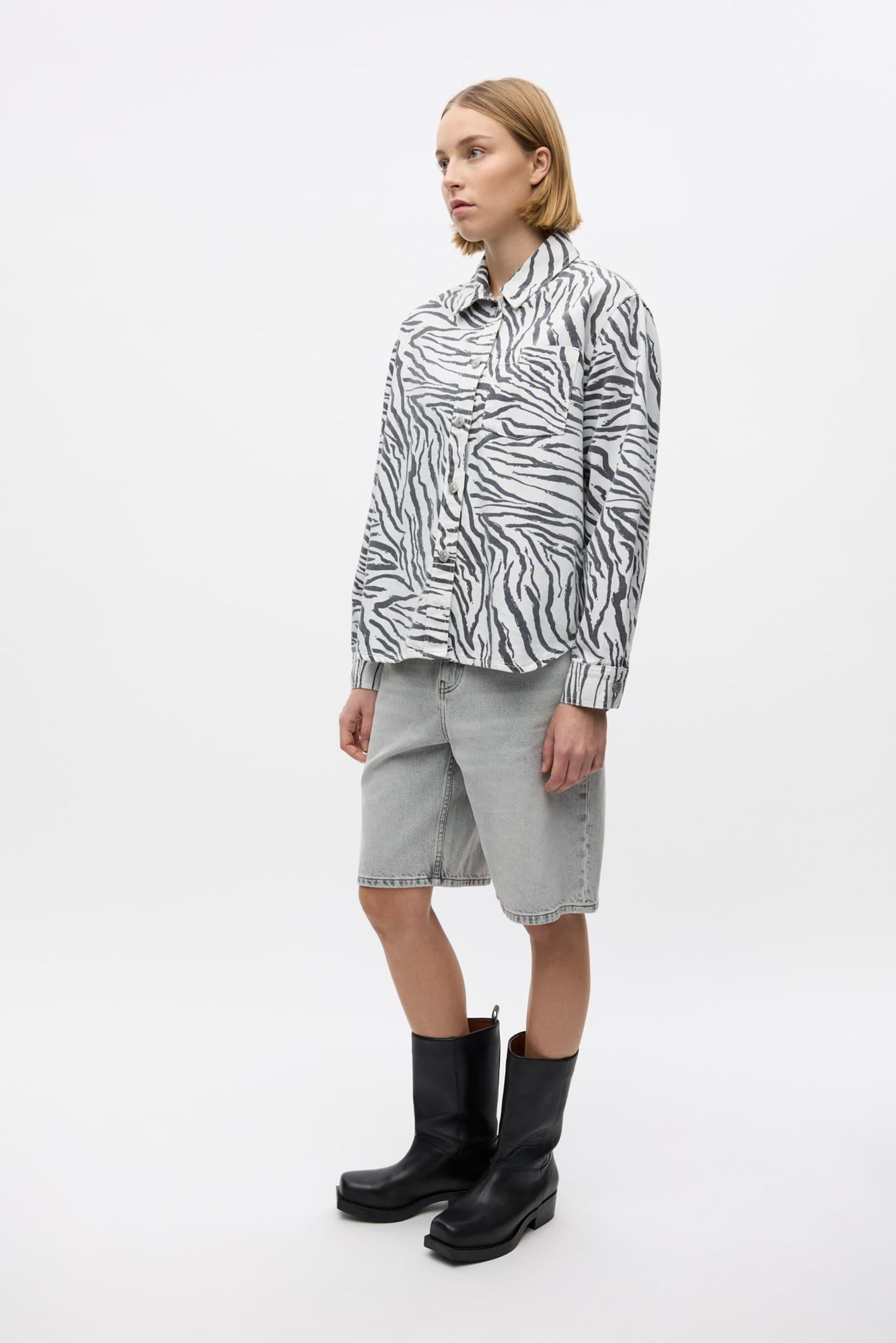 ENTAMARI LS SHIRT AOP 7136 Washed Zebra