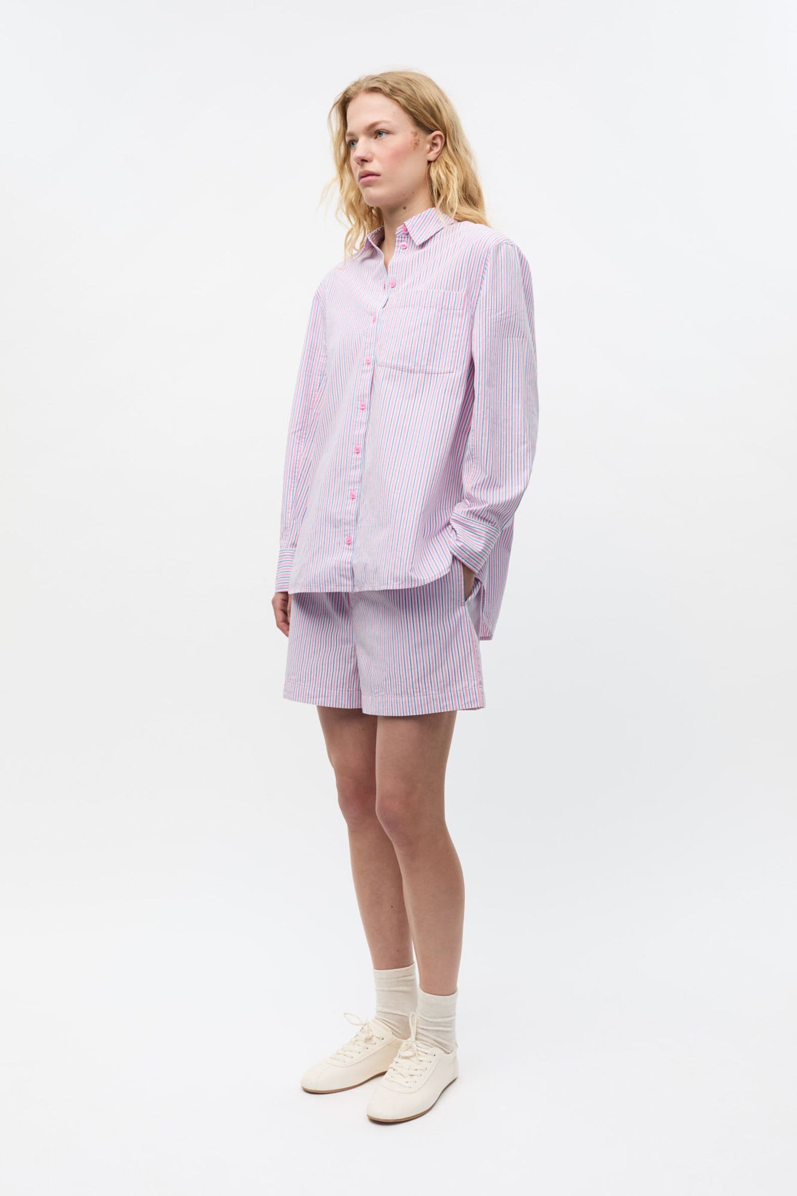 ENIZZY SHORTS ST EXL 7119 Fuchsia/Blue